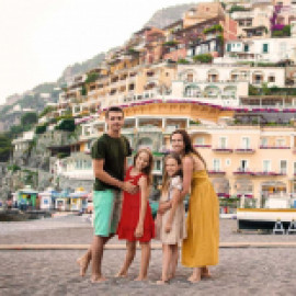 Profile picture of customized-tours@fontfee.com